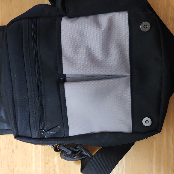 Wenger Swiss Gear Bag - Picture 6 of 14